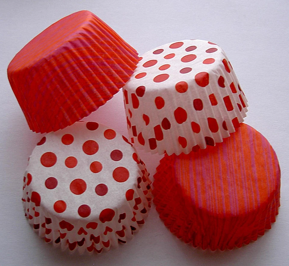 Muffin-Papierbackförmchen "LOUNGE - STREIFEN / PUNKTE ROT" maxi - 50 Stück - Bild 1 von 1