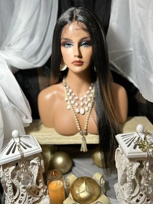 BEAUTIFUL, 26” BLACK & AUBURN MIX, LACE FRONT W/PRE-PLUCKED PART, WIG! - Image 1 of 4