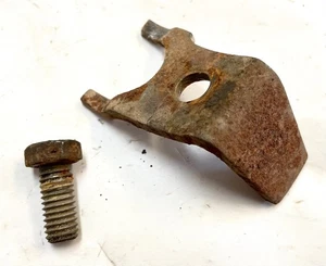 Abrazadera distribuidor Jeep V8 CJ5 CJ7 CJ8 YJ 304 360 401 AMC J10 Cherokee - Imagen 1 de 5