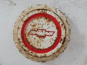 Vintage Chevy Hub Cap 10.5" White and Red - Picture 1 of 2