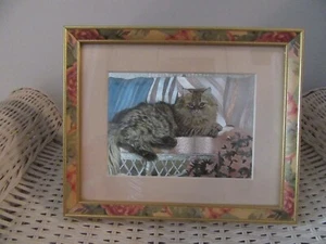 810. F.J. WARREN LTD. Dufex Foliendrucke England Katze auf rosa Lounge Nr. 3056 - Bild 1 von 6