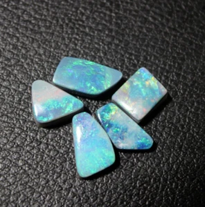 17 Kt Multi Feuer Australischer Opal Doublet Cabochon, AAA + Qualität Loser Edelstein. - Bild 1 von 10