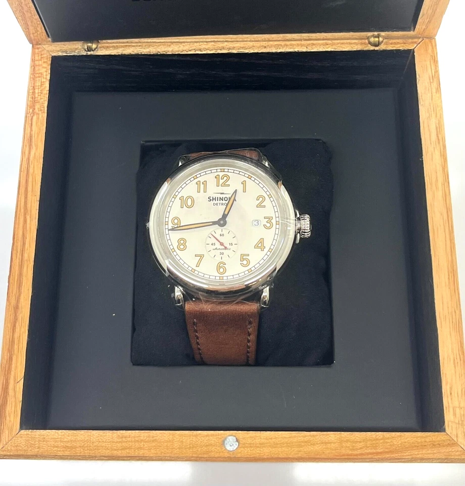 Reloj Shinola The Station Agent Automático 45mm Esfera Blanca S0120204078 Foto 1 de 1