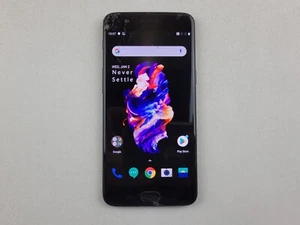 OnePlus 5 (A5000) 64GB (GSM Unlocked) Dual SIM Smartphone - CRACKED - K6936 - Picture 1 of 7