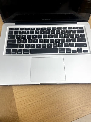 Apple MacBook Pro 13" Retina 2012 Core i5 2.5GHz 8GB RAM 128GB SSD [909] Foto 1 de 4