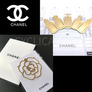 CHANEL LA Sammlung Set 2 Lesezeichen Kamelie & 5 Stück Gold Clip Typ Lesezeichen - Bild 1 von 10