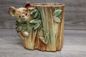 Vintage Brown Bear Climbing Tree Collectible Figurine Pottery Home Decor Planter - Picture 1 of 13