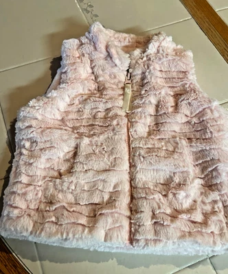 Chaleco American Widgeon Niña Talla 2 Rosa Imitación Piel Suave Esponjoso Bolsillos Difusos Usado en Excelente Condición Foto 1 de 4