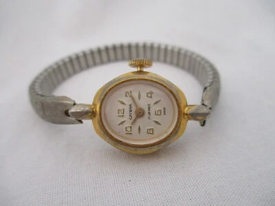 Catena Women's Silver Toned Stretch Band Analog Watch Vintage *For Repair* - Image 1 of 4