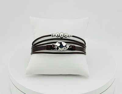 Brazalete envolvente de cuero marrón paparazzi cuentas de plata acento ovalado (B407) Foto 1 de 2