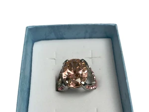 Silver Tone Pink and Clear Gemstone / CZ's Ring Size 5.25 - 5.75 BEAUTIFUL !!! - Picture 1 of 4