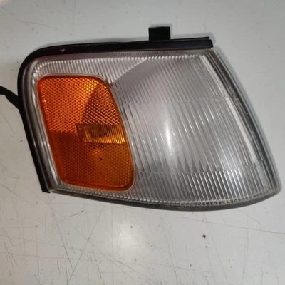 1990 - 1991 90 91 斯巴鲁 Legacy PASSENGER 右角标记 转向信号灯 — 第 1/2 张图片