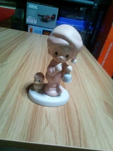 Precious Moments Christmas 1993 Figurine, A Special Chime For Jesus #524468 - Picture 1 of 3