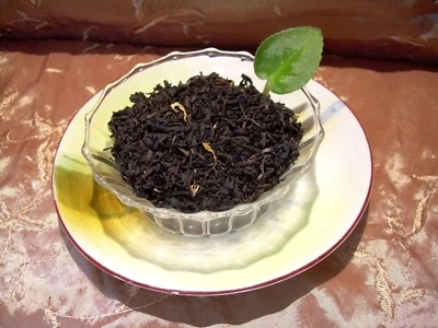 Mezcla de melocotón y té negro chino Bout A Bean envejecido 1/2 oz. 15 gramos Foto 1 de 4