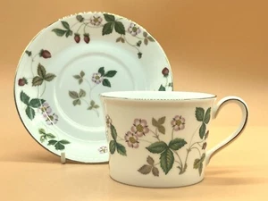 Wedgwood China Wild Strawberry design tea cup and saucer duo. - Picture 1 of 7