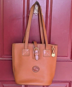 Dooney & Bourke Vintage Brown Bucket Leather Shoulder Bag Tote Purse - Picture 1 of 14