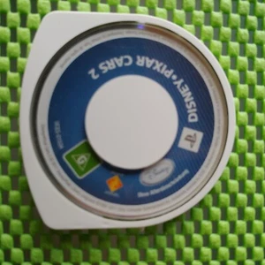 UMD UNIVERSAL MEDIA DISC DISNEY PIXAR CARS 2 - Foto 1 di 2