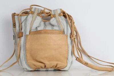 Bolsa balde de couro listrada bege KOOBA - Imagem 1 de 4