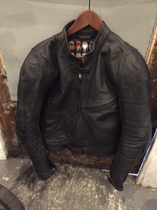 jaqueta dainese couro usada