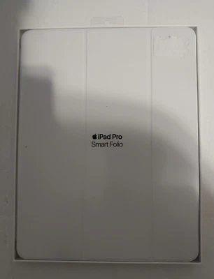 Apple Smart Folio for iPad Pro 12.9" (3th generation) - White MRXE2ZM/A - Image 1 of 4