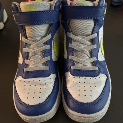 耐克 1Y 码 Big Kids 鞋 Court Borough Mid 2 蓝色绿色白色 HJ9241 488 — 第 1/4 张图片