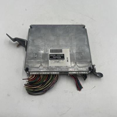 2004 04 TOYOTA SIENNA FWD ECU ECM COMPUTADOR CÉREBRO FABRICANTE DE EQUIPAMENTO ORIGINAL 89661-08092 - Imagem 1 de 4