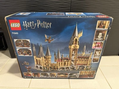 LEGO Harry Potter: Castillo de Hogwarts (71043) - Sellado, Caja Usada Foto 1 de 3