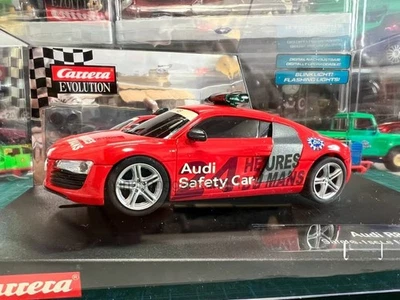 Carrera Railcar 1/32 Scale Model on display and display - Image 1 of 4