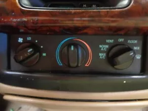 Temperature Control Fits 95-97 CROWN VICTORIA 1267125 - Picture 1 of 4