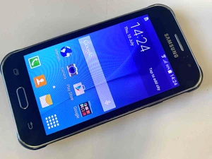 Samsung Galaxy J1 Ace Duos (SM-J110H) Smartphone (Unlocked) Dual Sim 4G Black - Picture 1 of 9