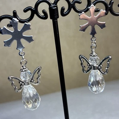 Pendientes artesanales de ángel de acero inoxidable de 1,75 pulgadas con alfiler de ley  Foto 1 de 4