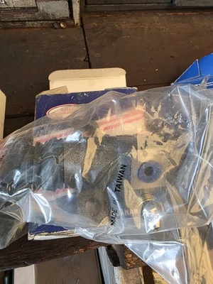 Cabezal de freno Q S0601 CS37495 embrague cilindro esclavo para 74-78 Nissan B210 79-82 210 Foto 1 de 2