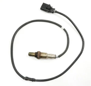 Sensor de oxígeno O2 trasero inferior 16-18 VW Jetta 1.4T MK6 - Original - 04E 906 262 EF - Imagen 1 de 2