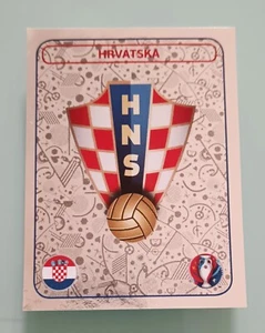HRVATSKA Scudetto EURO 2016 Figurine Panini Original Sticker Badge NEW! #352 - Picture 1 of 2