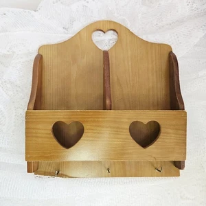 Vintage Rustic Country Wood Wall Mail Sorter Key Holder Heart Eyelet Primitive - Picture 1 of 4