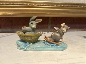 Charming Tails A Day At The Lake Figur #83/803 Friends Wasserski ohne Karton - Bild 1 von 13