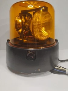 Vtg Tek-Lite 12 Volt AMBER Vehicle Beacon Light Magnetic Works Tested Made USA - Picture 1 of 9