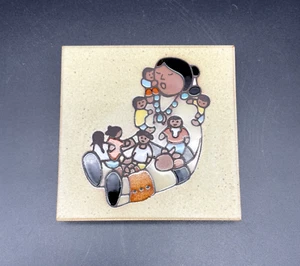 Vtg Cleo Teissedre Storyteller Tile Trivet Wall Hanging Decor Mama & Babies 4" - Picture 1 of 7