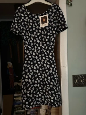 Vestido Jaclyn Smith con cinturón (delantero o trasero) negro/blanco cuello redondo cremallera talla 12 Foto 1 de 4