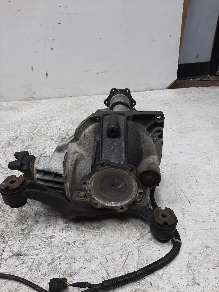 2019 CHEVROLET SUBURBAN1500 Differential Carrier Front 3.08 Ratio Fits 15-20 Foto 1 de 4