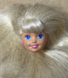 Barbie Sister Stacie 1991 vintage solo cabeza pelo rubio blanco ojos grandes - Imagen 1 de 7
