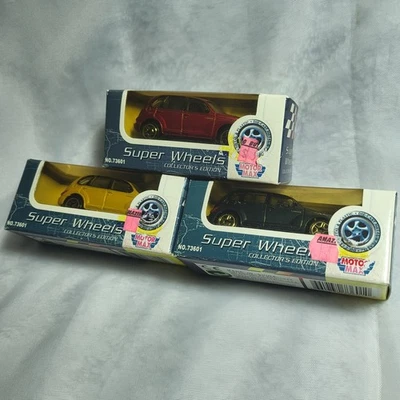 Juego de 3 autos PT Cruiser Motor Max Super Wheels azul/rojo/amarillo #73601 coleccionable Foto 1 de 4