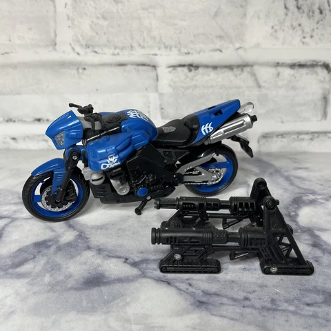Transformers ROTF Chromia Deluxe Class Action Figure Hasbro 2009 Cover