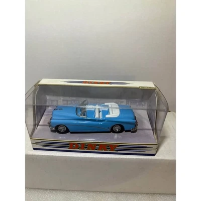 The Dinky Collection - 1953 别克 Skylark 压铸 1/43 — 第 1/4 张图片