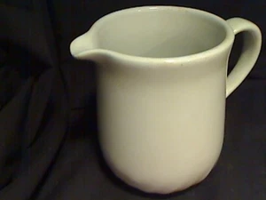 Vintage Corelle Corning Winter Frost White Creamer 4" - Picture 1 of 2