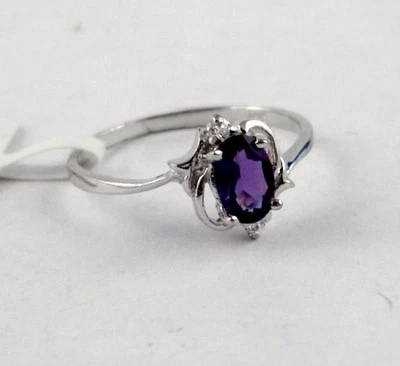 L41 Ametista Anello ovale Levigata 0,46 ct Argento 925 con piccolo Zirconia - Immagine 1 di 2