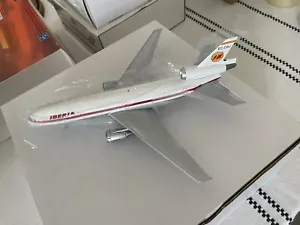 Inflight 200 Iberia DC-10 EC-CSJ - Bild 1 von 9