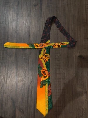 Corbata RUSH LIMBAUGH No Boundaries para hombre 100 % seda hojas de EE. UU. multicolor usada en excelente estado Foto 1 de 4