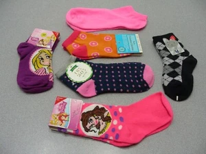 LOT OF 6 CHILD SIZE SOCKS - Various Sizes - Disney Princess, Lucky, Pink, etc... - Picture 1 of 12