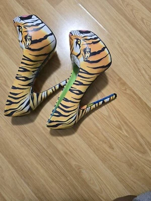 Sapatos femininos tamanho 5 - Imagem 1 de 3